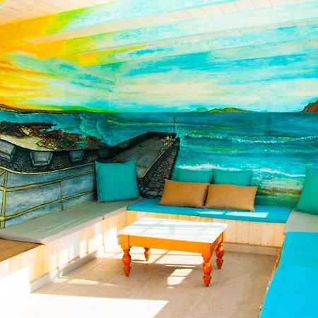 Famara Surf Rooftop ภายนอก รูปภาพ