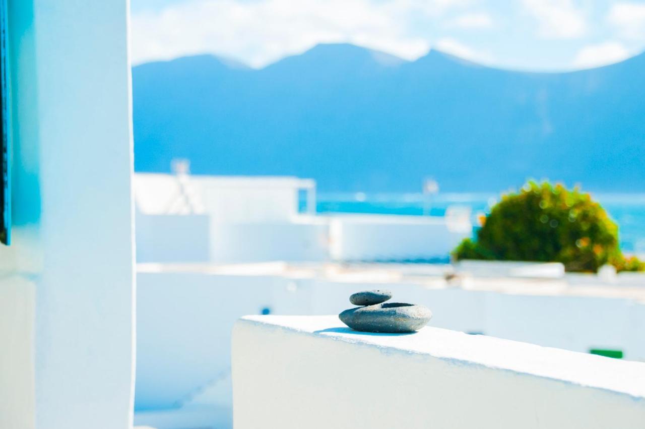 Famara Surf Rooftop ภายนอก รูปภาพ